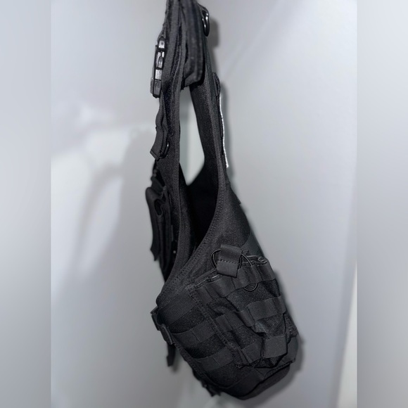 Black Tactical SWAT Costume Vest - Picture 2 of 6